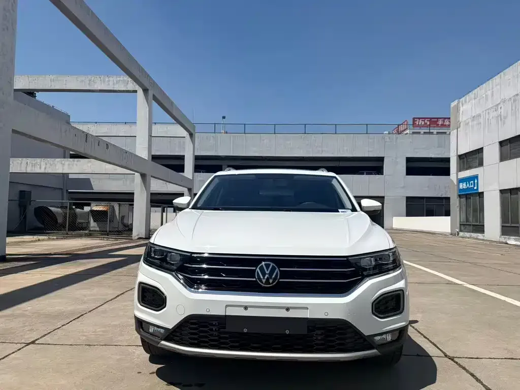 Volkswagen T-Roc — фото 4