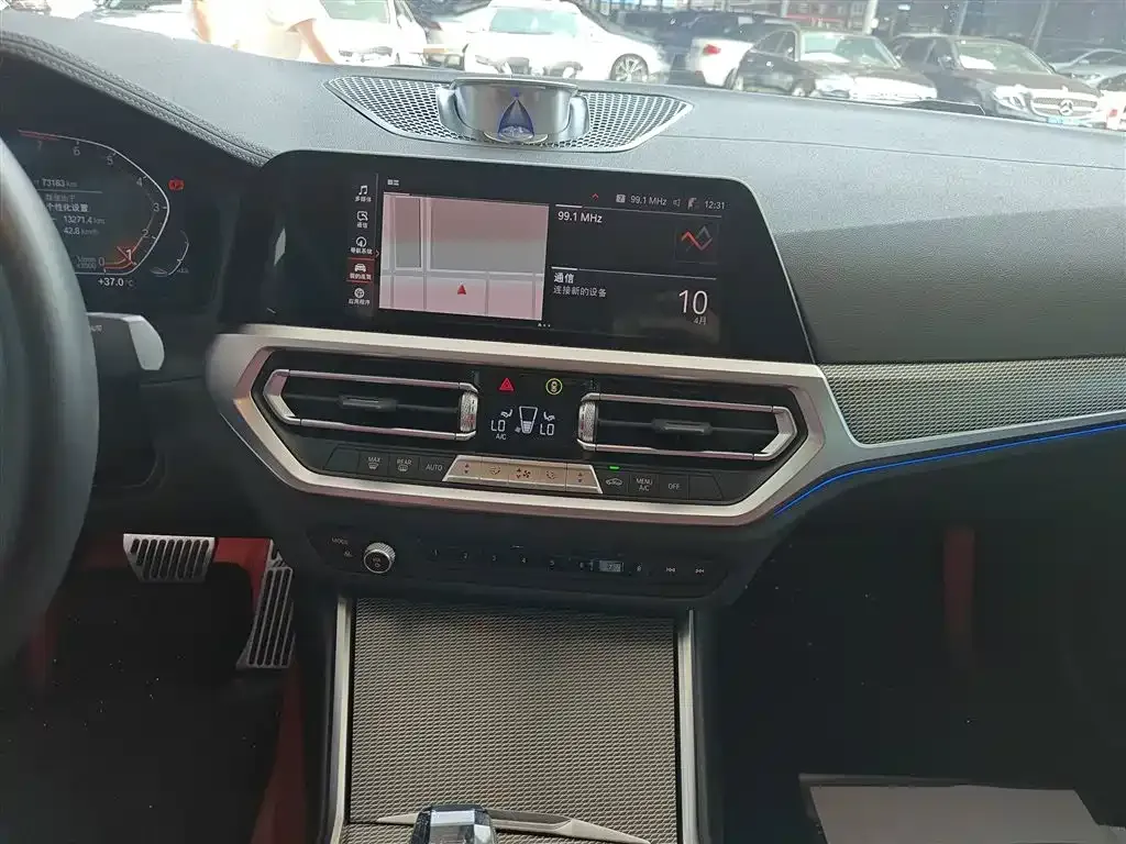 BMW 3 Series 2022 из CN, фото 10