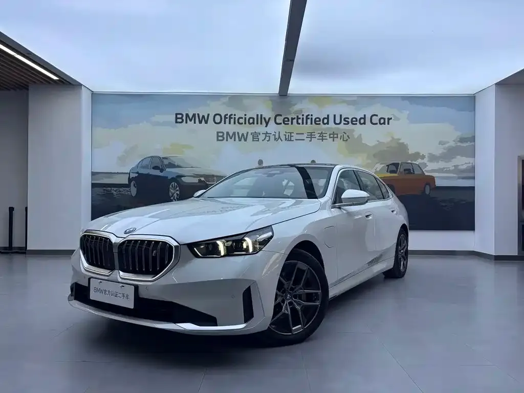 BMW i5