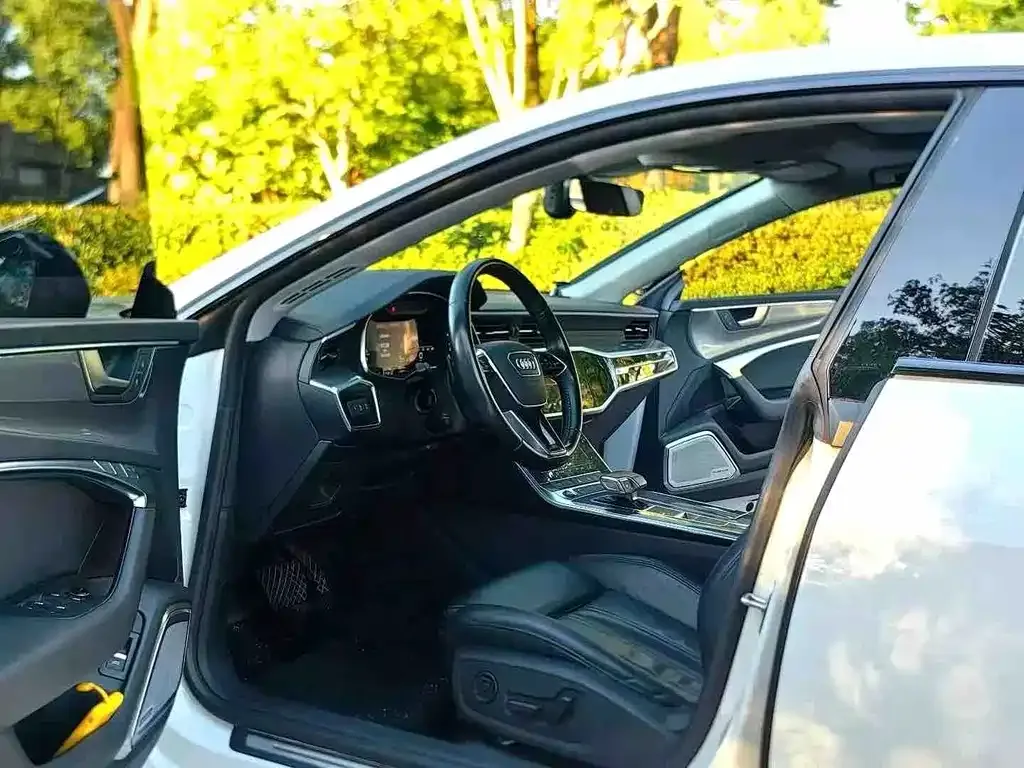 Audi A7 2021 из CN, фото 5