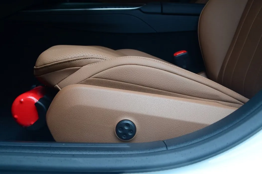 Mercedes-Benz E-Class 2026 из KR, фото 3