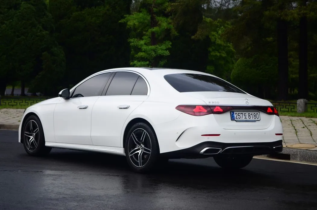 Mercedes-Benz E-Class 2026 из KR, фото 6
