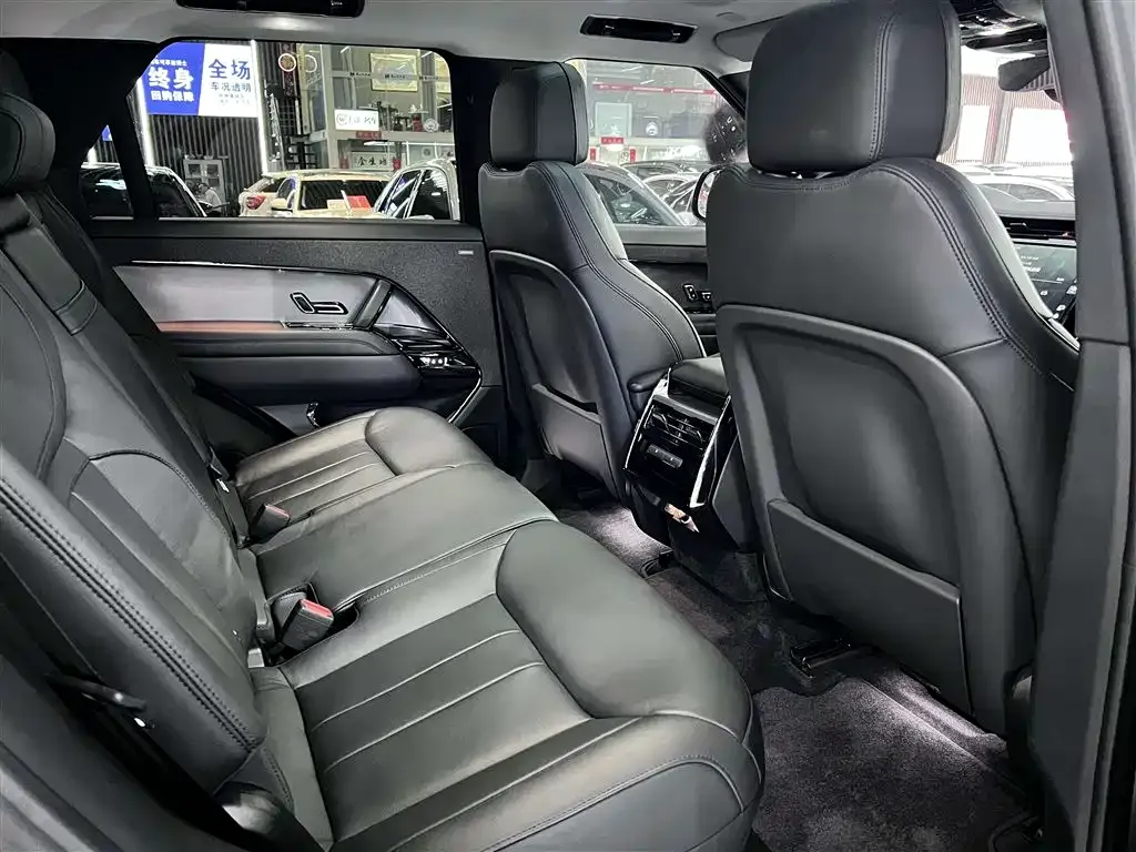Land Rover Sport 2024 из CN, фото 3
