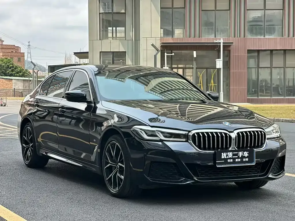 BMW 5 Series — фото 3
