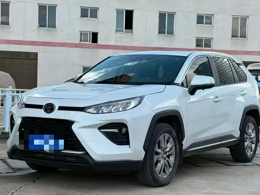 Toyota Wildlander — фото 1
