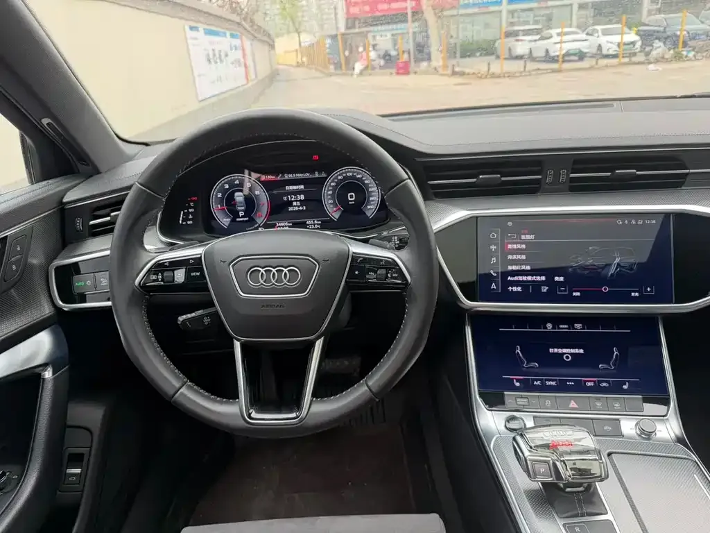Audi A6L — фото 2