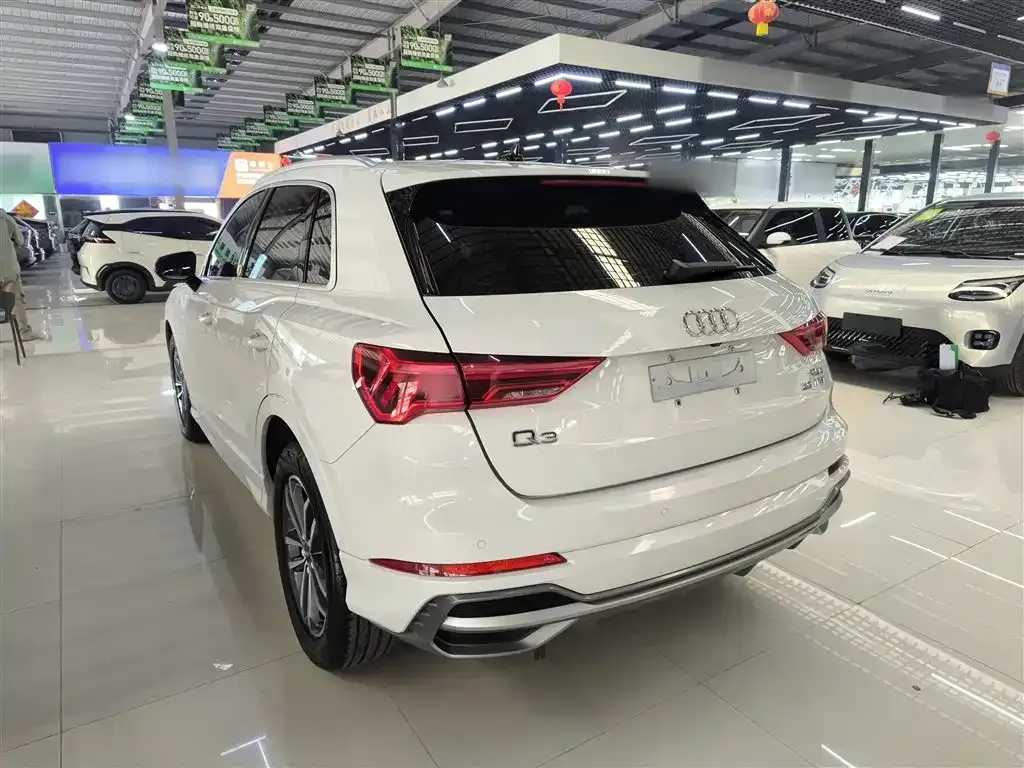 Audi Q3 2021 из CN, фото 10