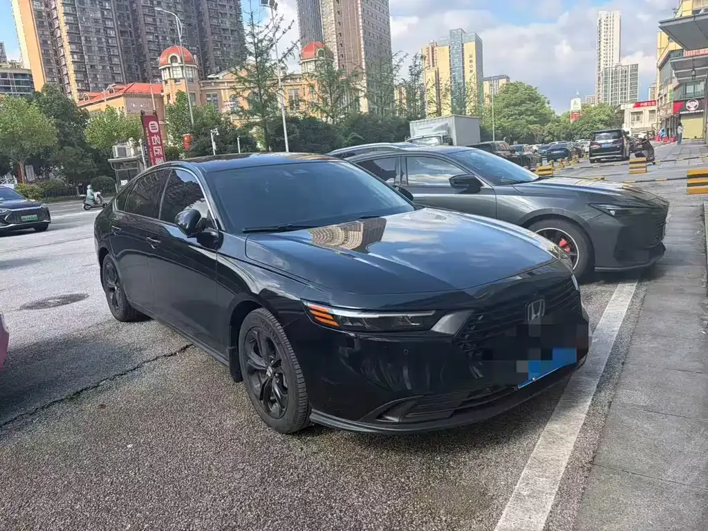 Honda Accord — фото 10