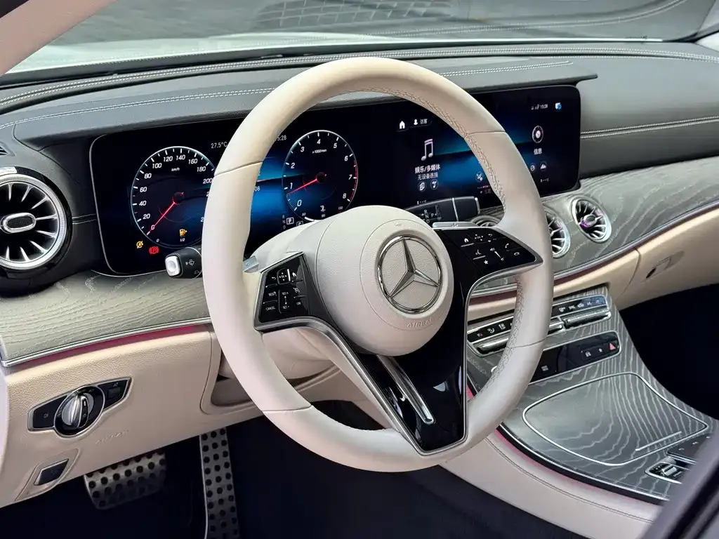 Mercedes-Benz CLS — фото 8