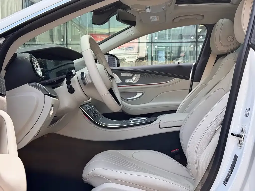 Mercedes-Benz CLS — фото 4
