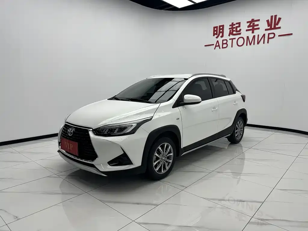 Toyota Yaris L — фото 9