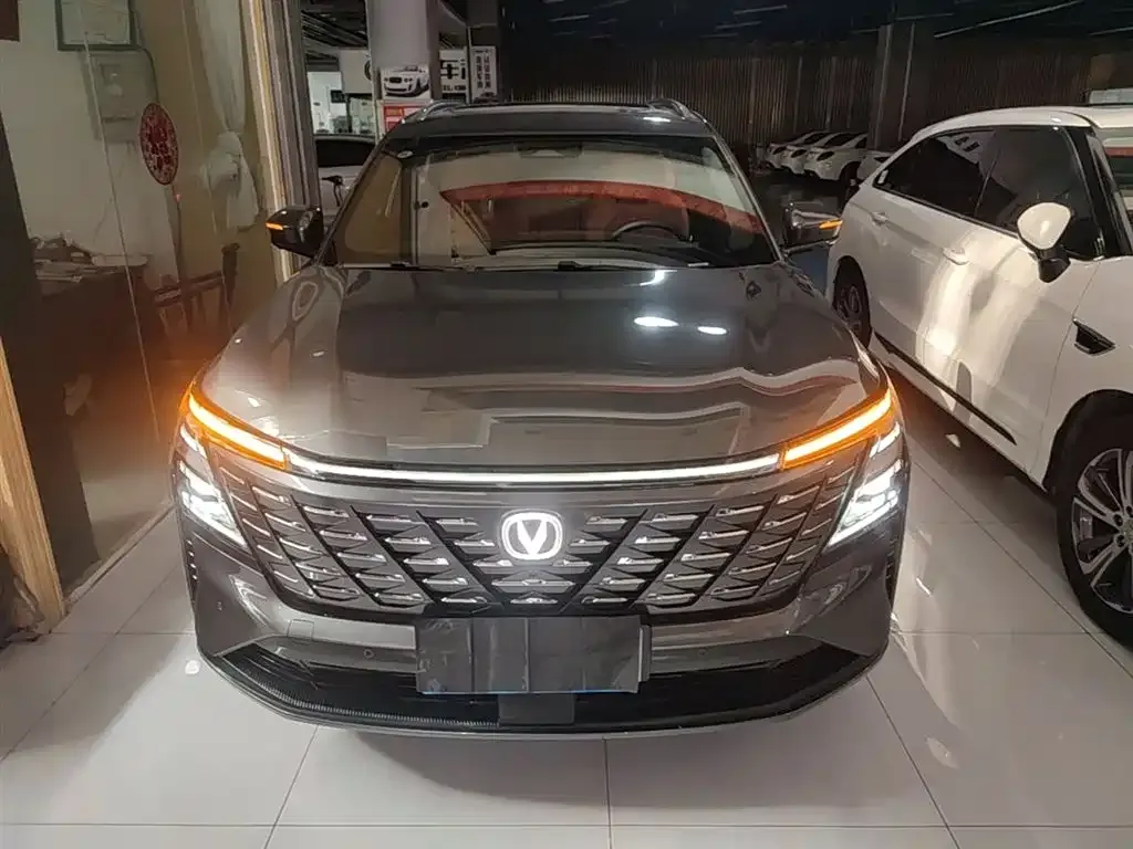 Changan CS75PLUS — фото 10