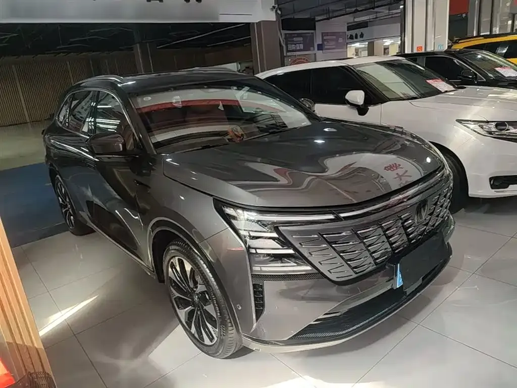 Changan CS75PLUS — фото 4