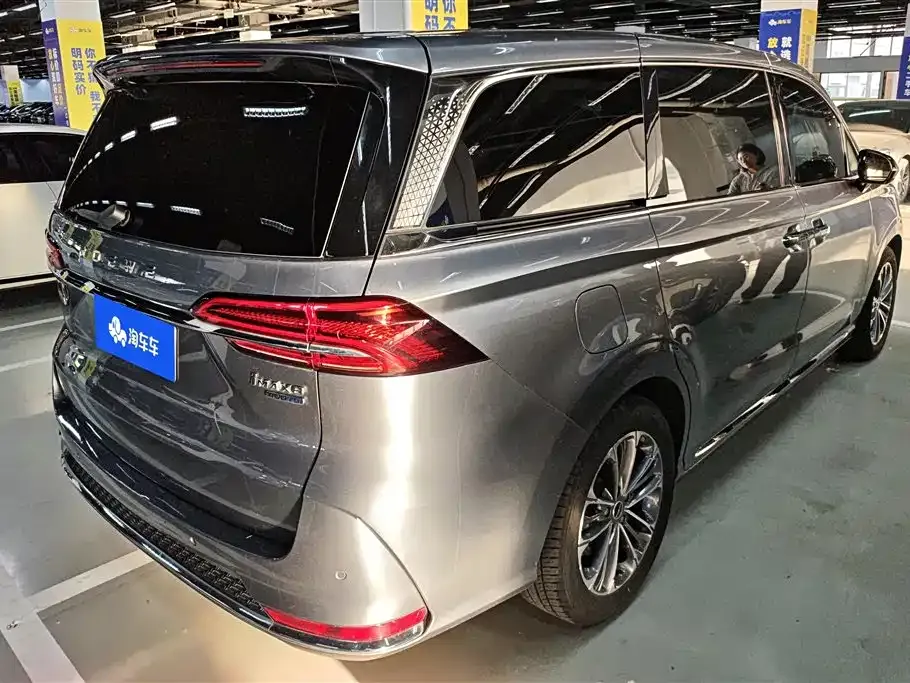 Roewe iMAX8 — фото 8