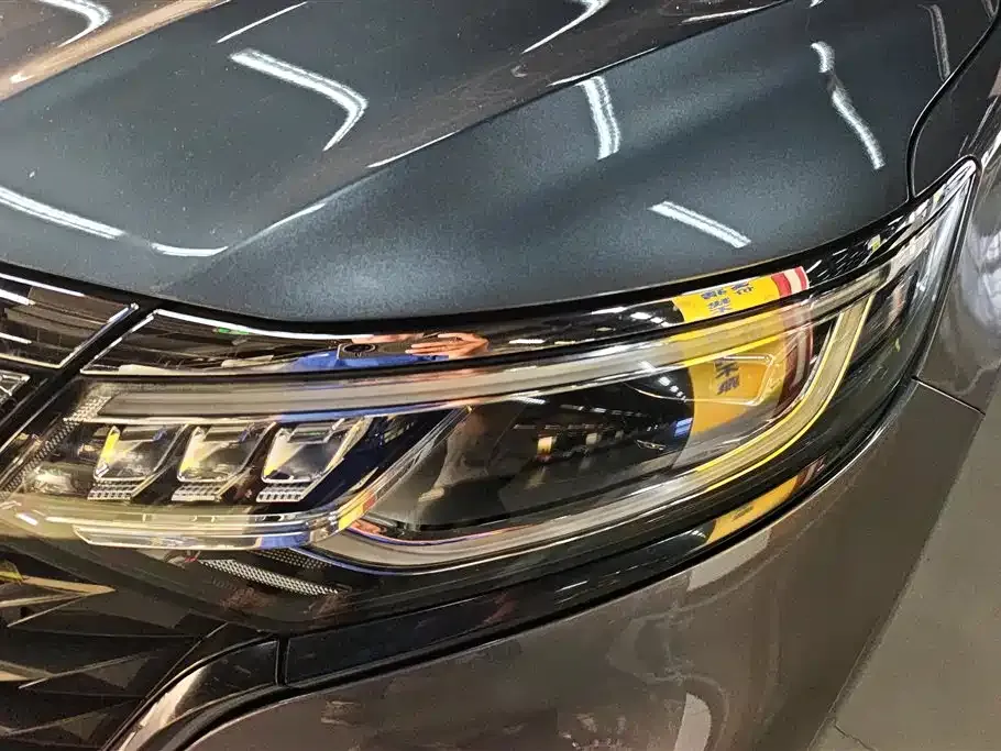 Roewe iMAX8 — фото 10