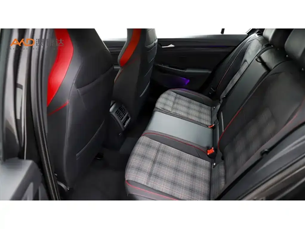 Volkswagen Golf GTI 2024 из CN, фото 10