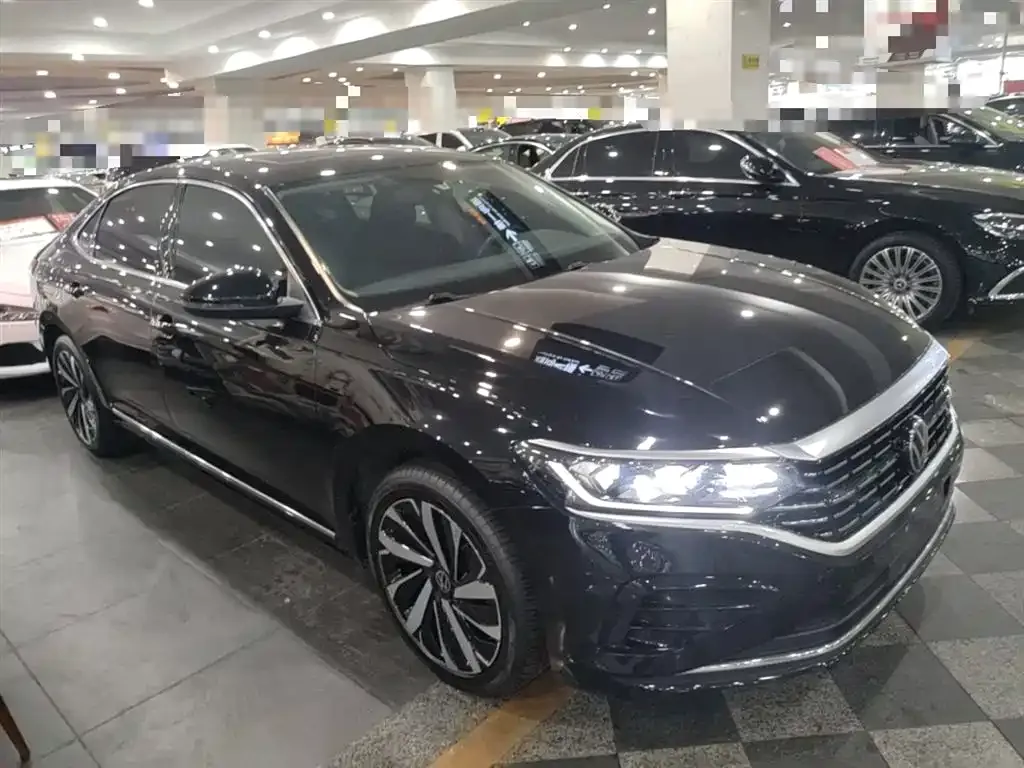 Volkswagen Passat — фото 8