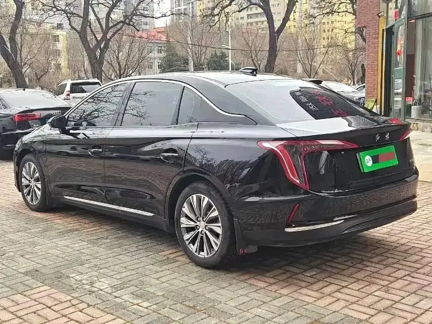 Hongqi E-QM5 — фото 3