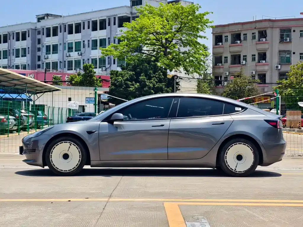 Tesla Model 3 2023 из CN, фото 5