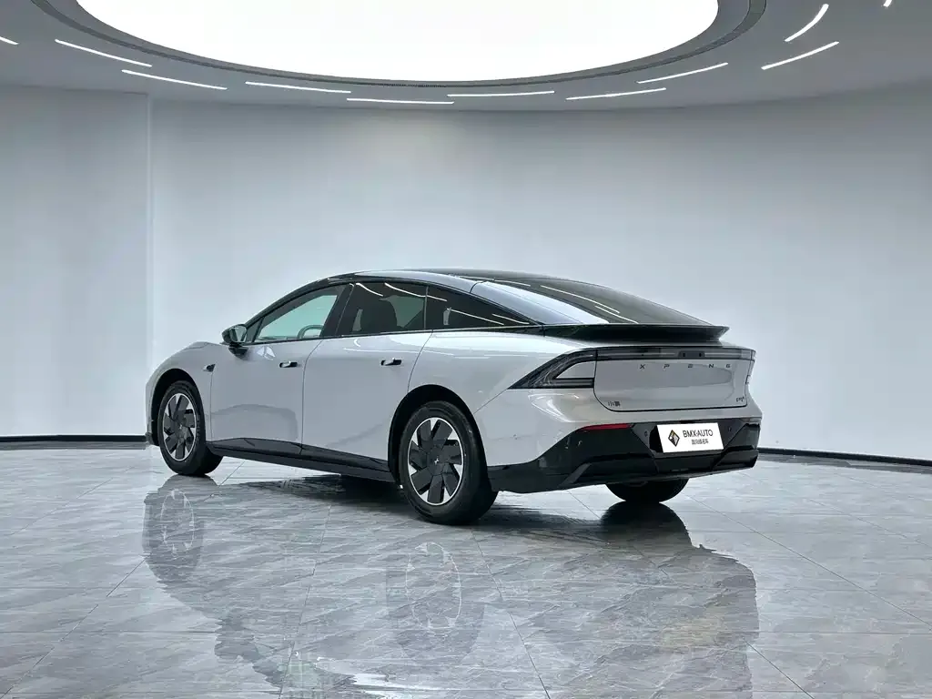 XPeng P7+ — фото 10