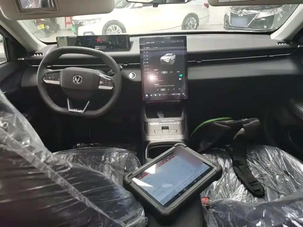 Changan Eado PHEV 2025 из CN, фото 9