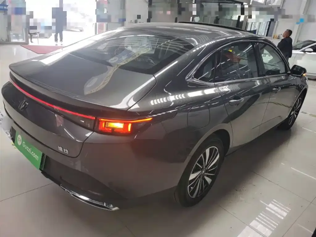 Changan Eado PHEV 2025 из CN, фото 3