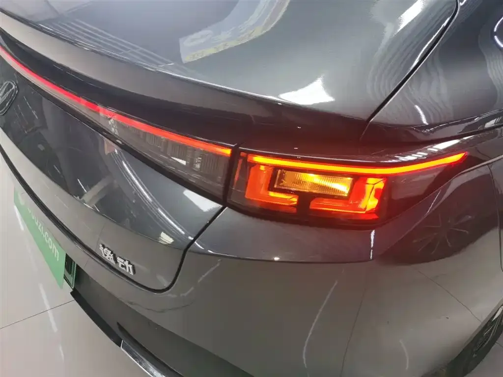 Changan Eado PHEV 2025 из CN, фото 5