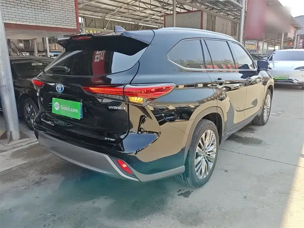 Toyota Highlander — фото 5