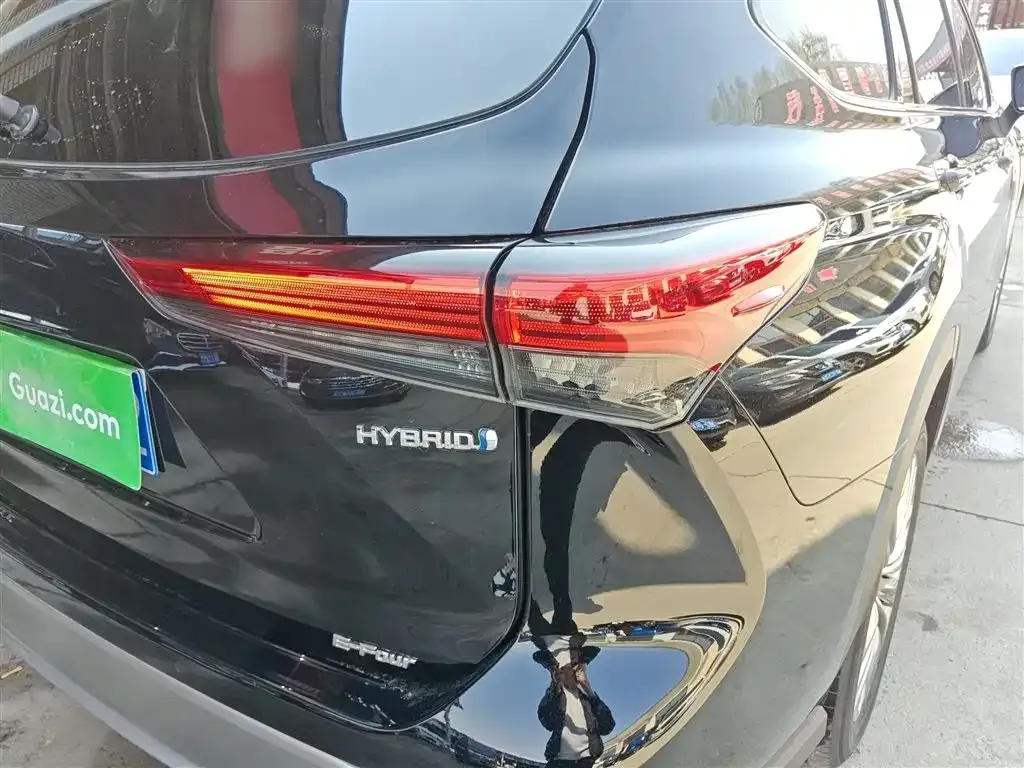 Toyota Highlander — фото 6