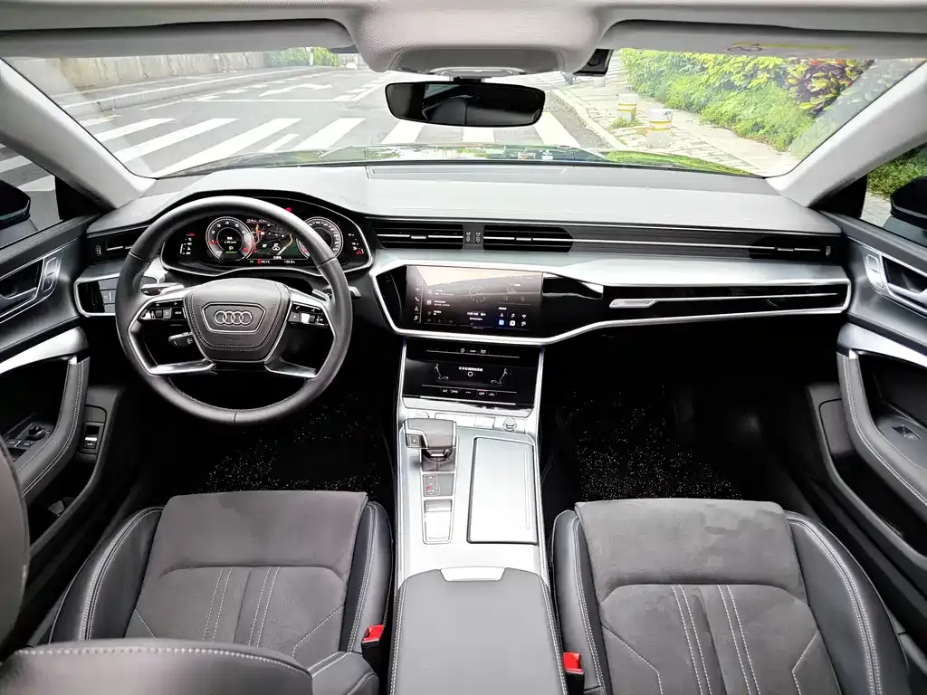 Audi A7L — фото 4