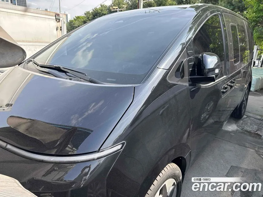 Hyundai Staria — фото 1