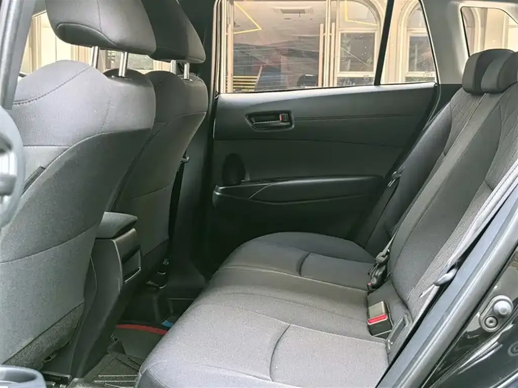 Toyota Corolla Cross — фото 4