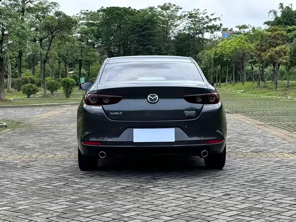 Mazda 3 Axela — фото 4