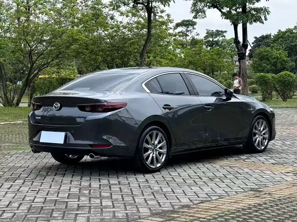 Mazda 3 Axela — фото 7