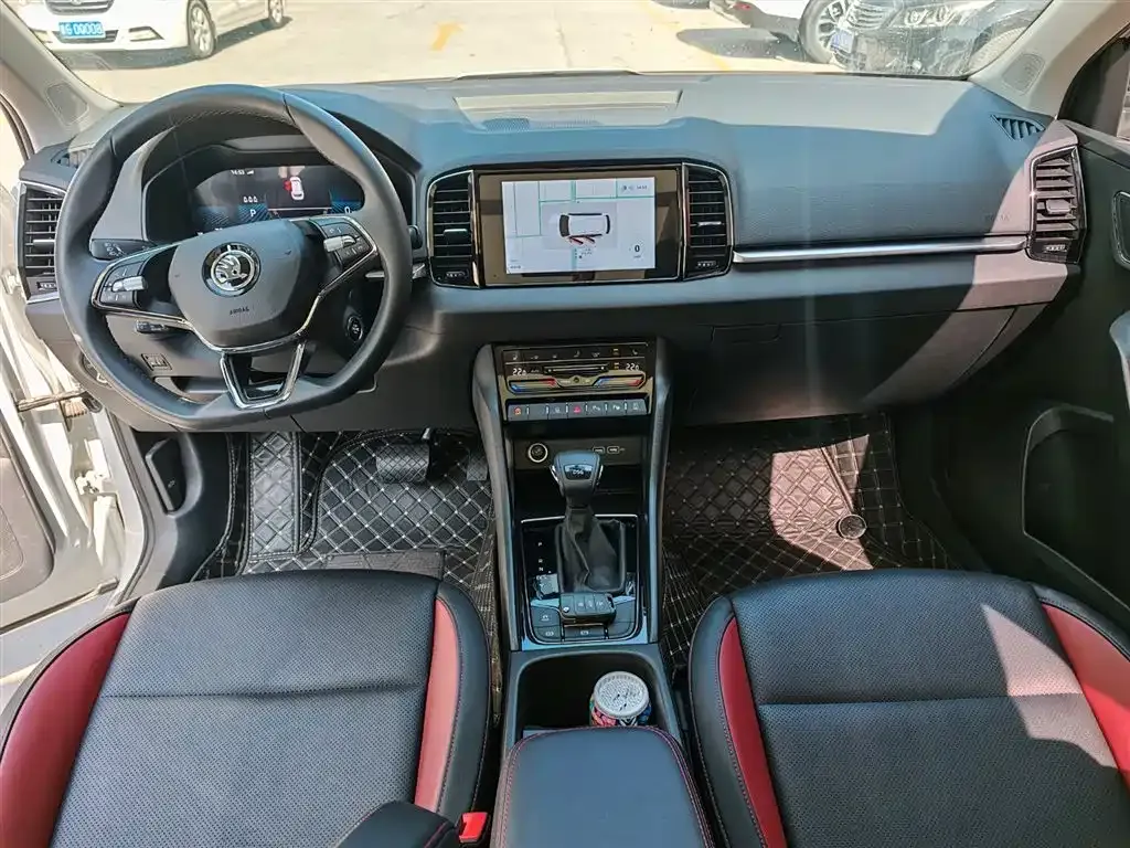 Skoda Karoq — фото 8