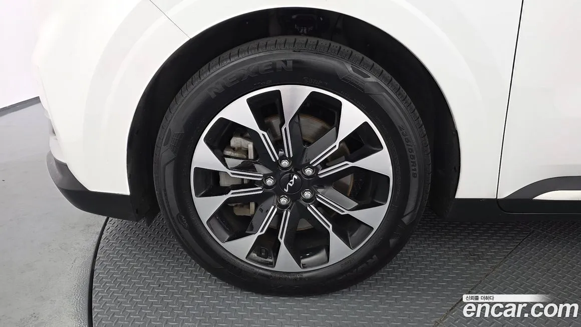 Kia Carnival 2023 из KR, фото 7