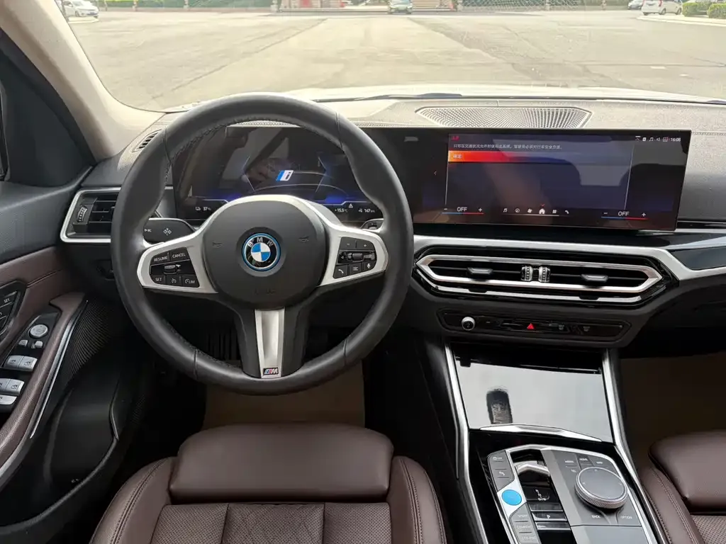 BMW i3 2024 из CN, фото 3