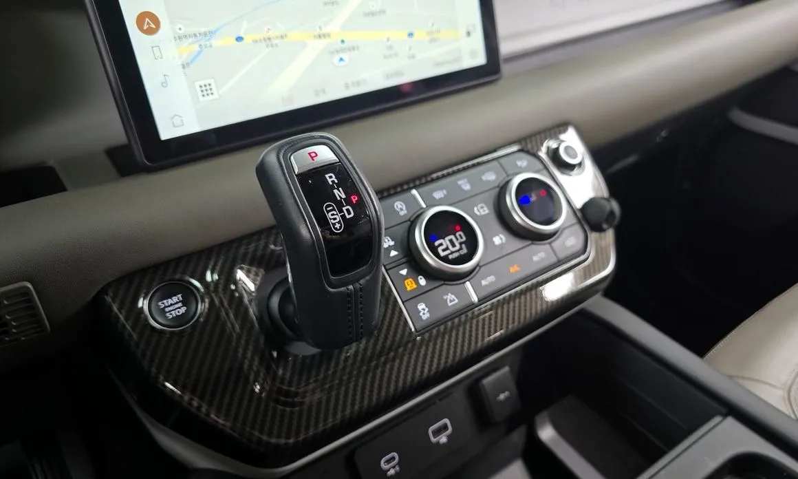 Land Rover Defender 2022 из KR, фото 2