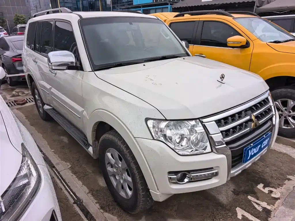 Mitsubishi Pajero (Import) 2023 из CN, фото 4