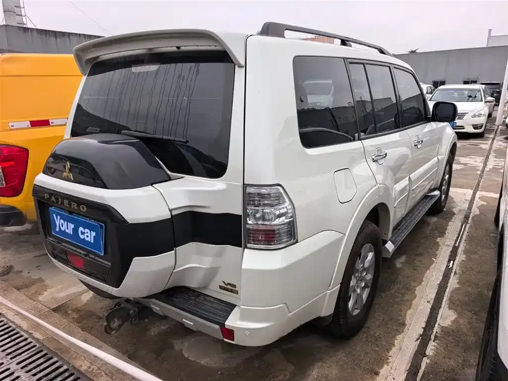 Mitsubishi Pajero (Import) 2023 из CN, фото 5
