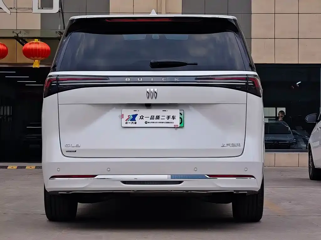 Buick GL8 Hybrid — фото 2