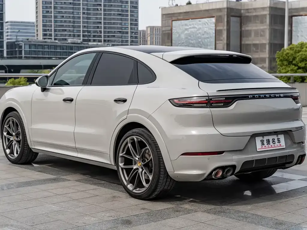 Porsche Cayenne — фото 4