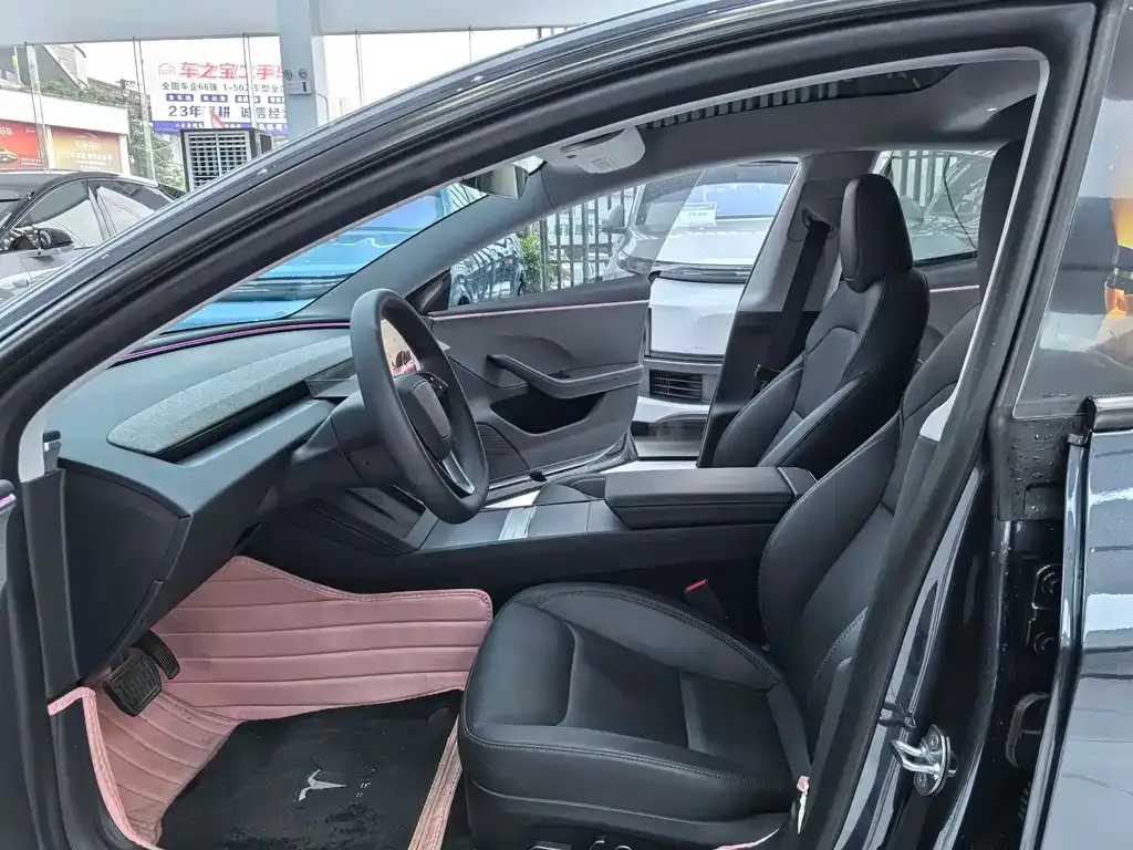 Tesla Model 3 — фото 3