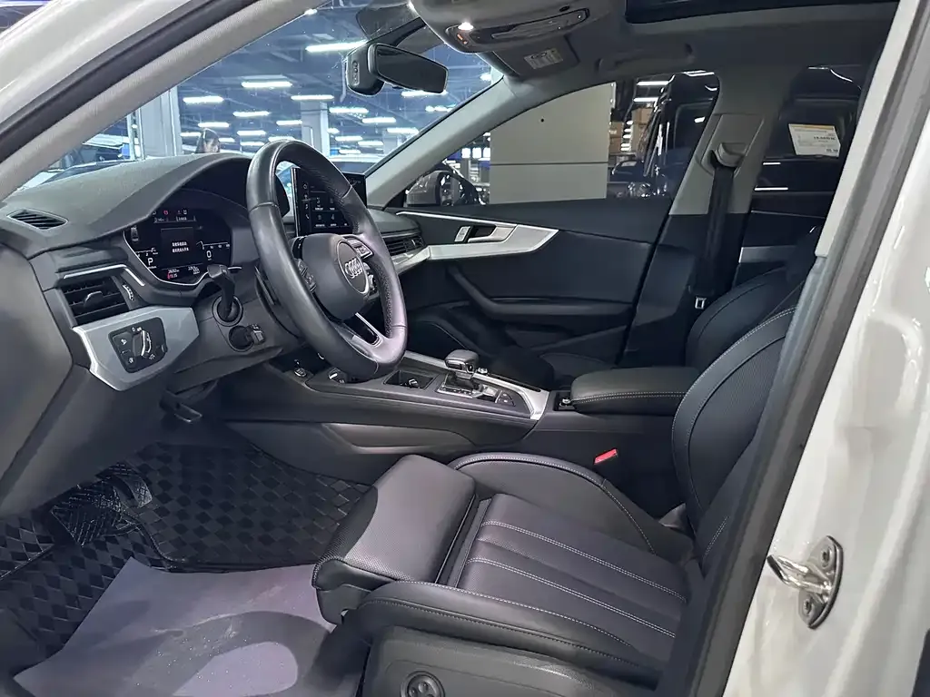 Audi A4L 2025 из CN, фото 5
