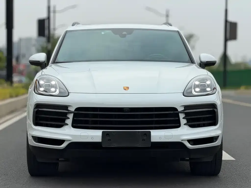 Porsche Cayenne — фото 2