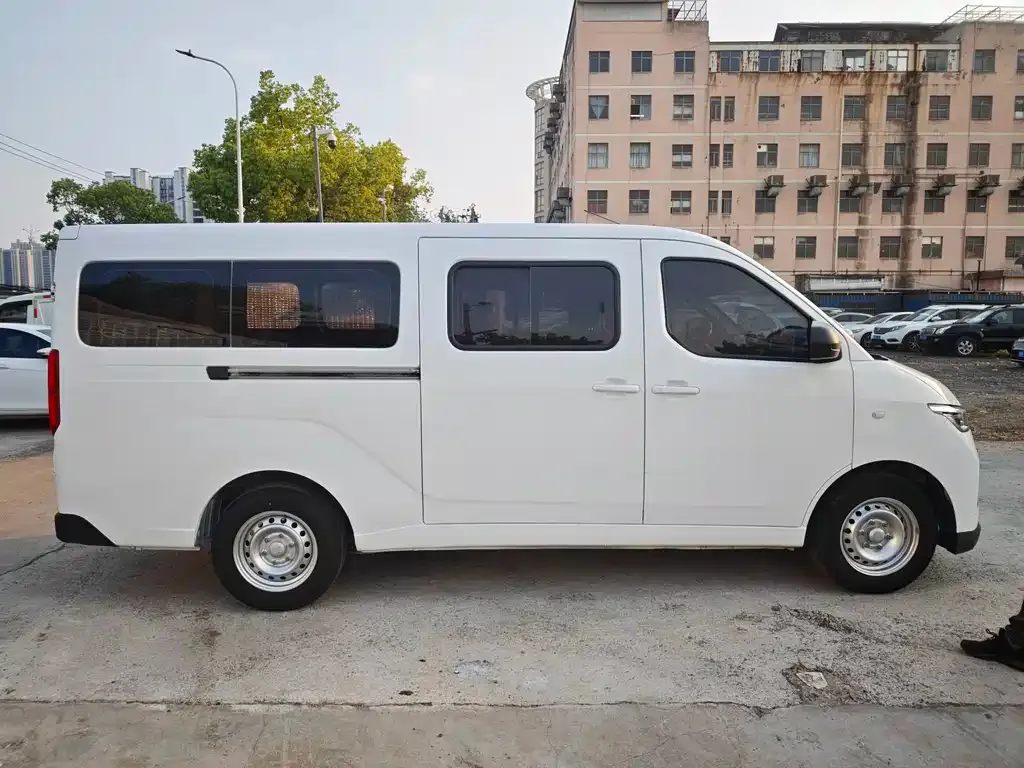 Wuling Yangguang 2024 из CN, фото 5