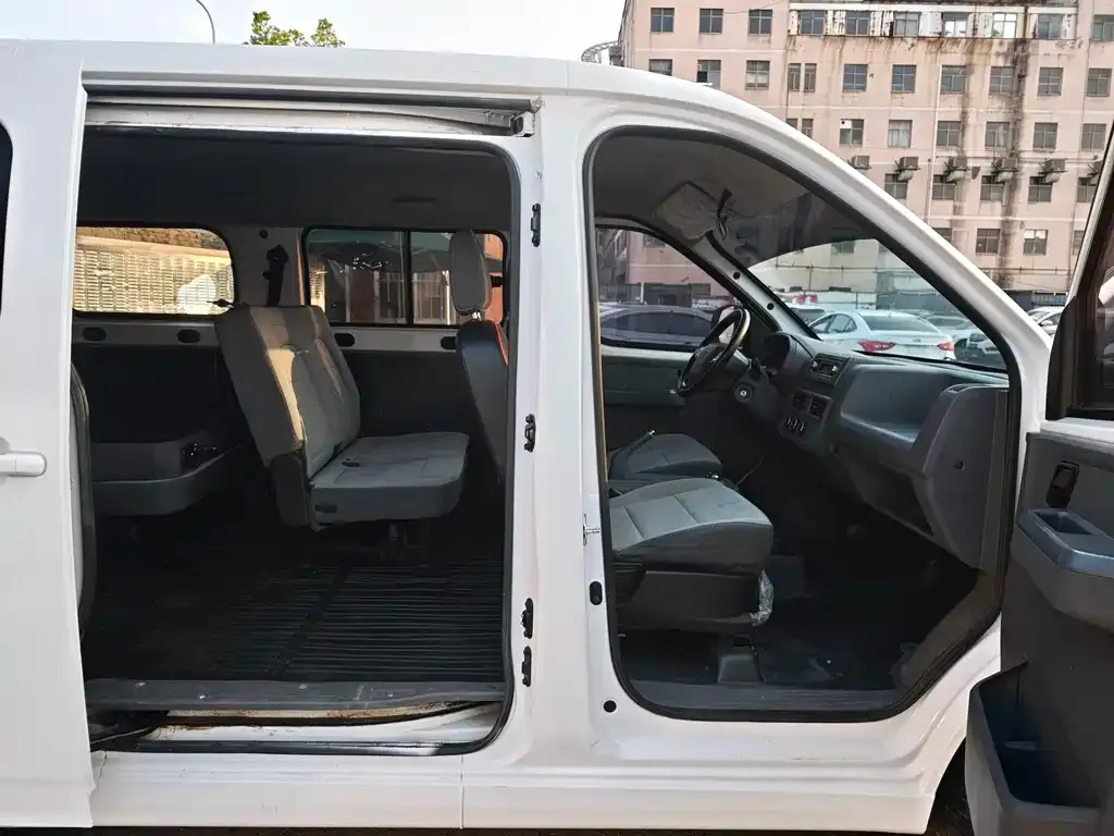 Wuling Yangguang 2024 из CN, фото 10