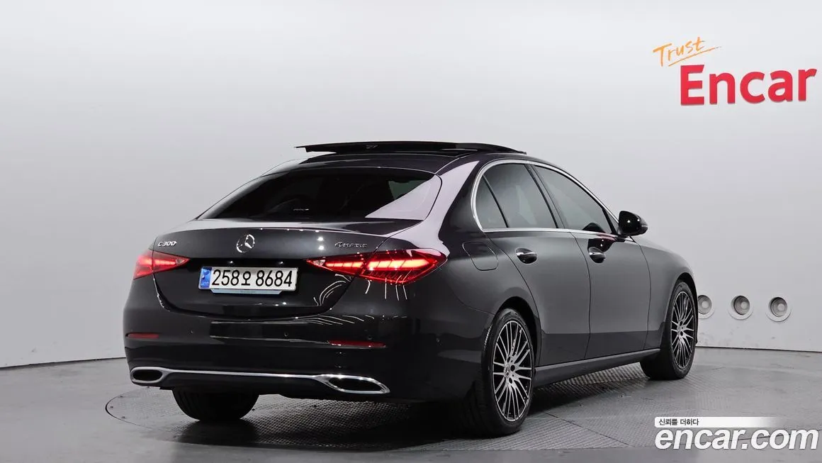 Mercedes-Benz C-Class 2024 из KR, фото 2