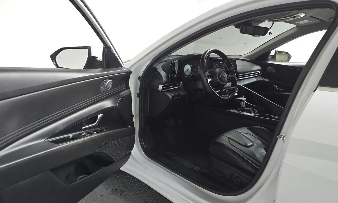 Hyundai AVANTE 2022 из KR, фото 3