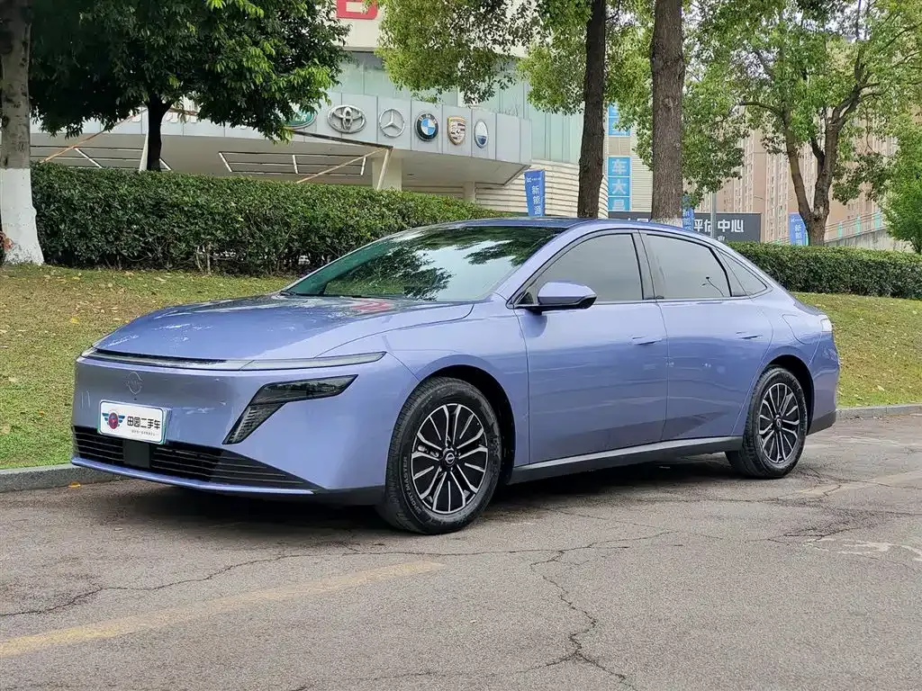 Nissan N6